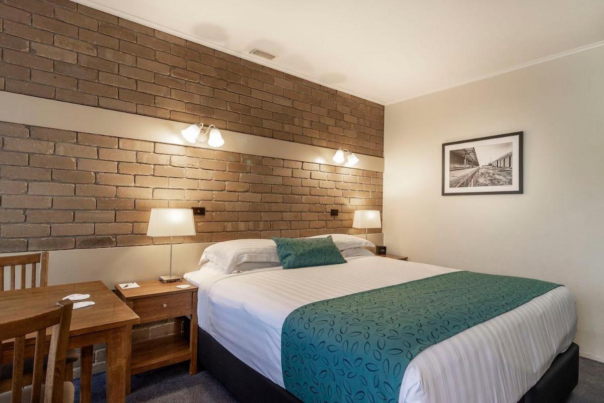 Stagecoach Motel Wodonga Exterior photo